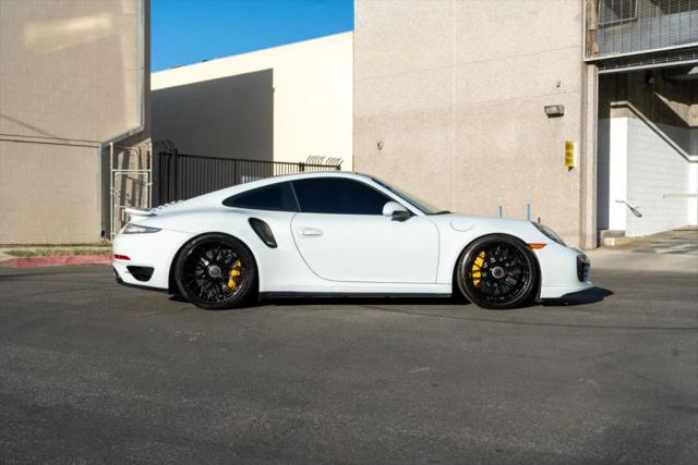 2015 Porsche 911 Turbo S