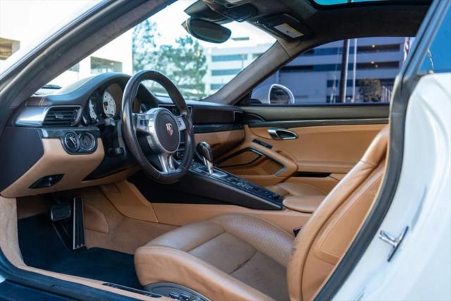 2015 Porsche 911 Turbo S