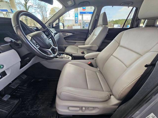 2021 Honda Pilot AWD Touring 8 Passenger