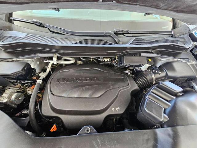 2021 Honda Pilot AWD Touring 8 Passenger