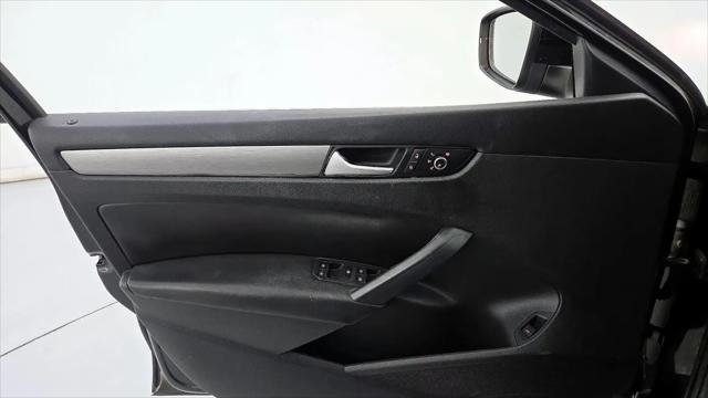 2015 Volkswagen Passat 1.8T SE