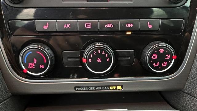 2015 Volkswagen Passat 1.8T SE