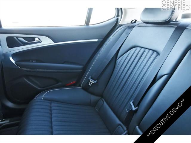 2026 Genesis G70 2.5T RWD Prestige