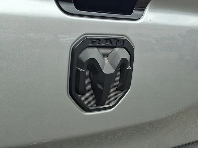 2024 Ram 1500 Big Horn Crew Cab 4x4 5'7" Box