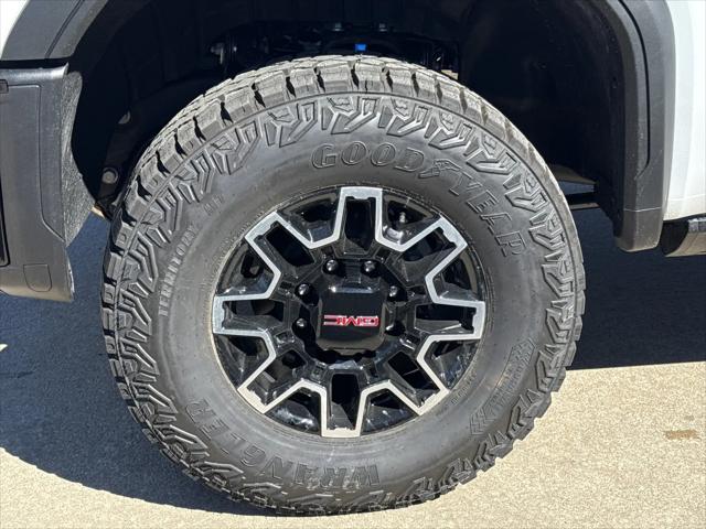 2026 GMC Sierra 2500HD Crew Cab, Standard Bed, AT4X, 4WD
