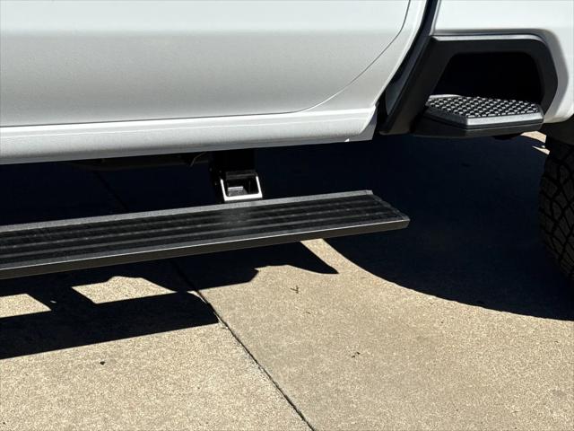 2026 GMC Sierra 2500HD Crew Cab, Standard Bed, AT4X, 4WD