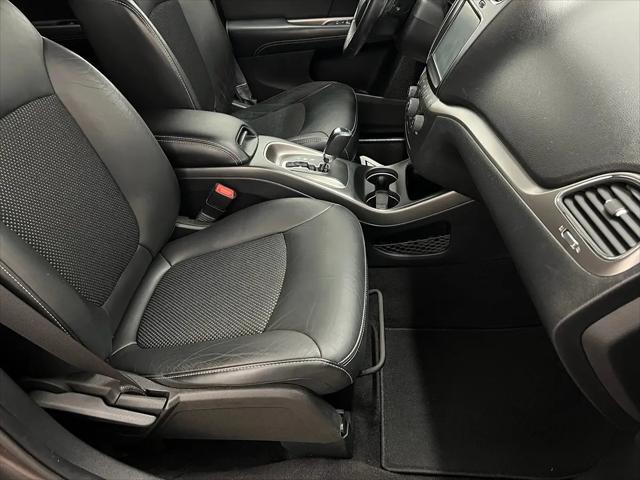 2018 Dodge Journey Crossroad