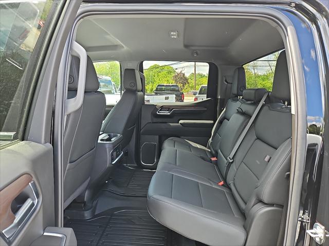 2026 GMC Sierra 1500 Crew Cab, Short Bed, SLT, 4WD
