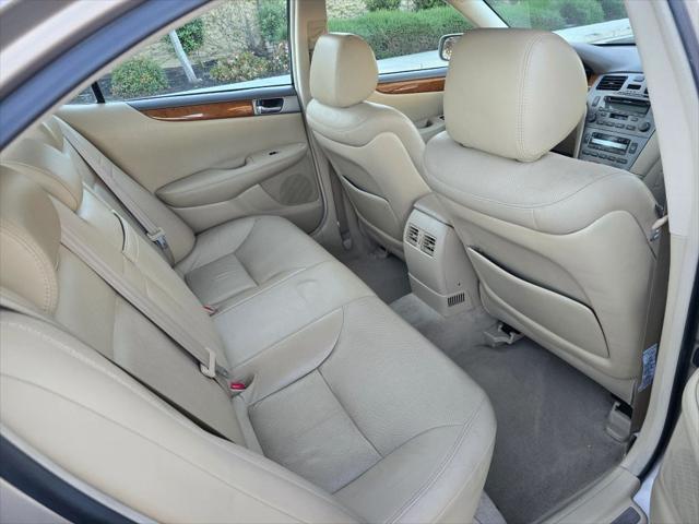 2005 Lexus ES 330 ES 330 Sedan 4D