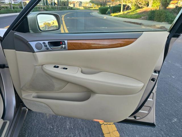 2005 Lexus ES 330 ES 330 Sedan 4D
