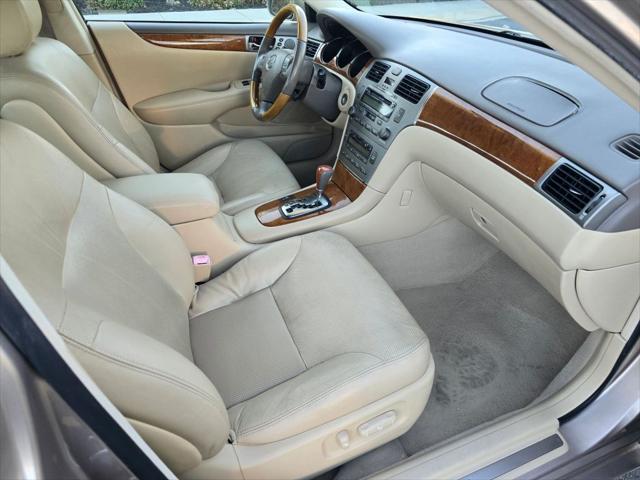 2005 Lexus ES 330 ES 330 Sedan 4D
