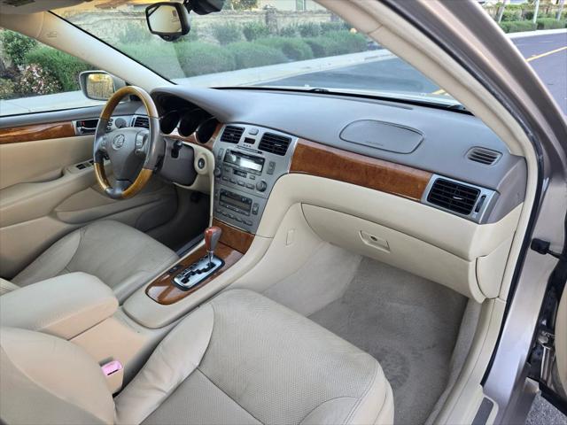 2005 Lexus ES 330 ES 330 Sedan 4D