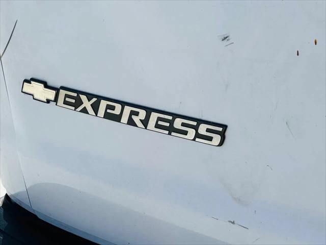 2019 Chevrolet Express Work Van
