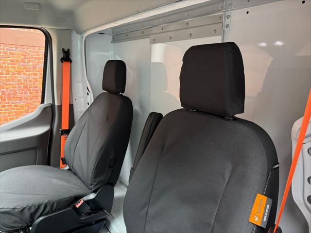 2026 Ford Transit Cutaway Base