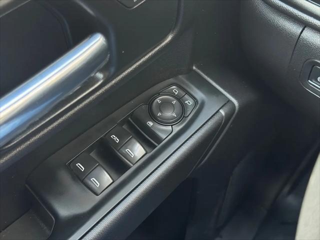 2023 Chevrolet Silverado 1500 4WD Crew Cab Short Bed WT