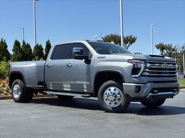 2026 Chevrolet Silverado 3500HD Crew Cab, Long Bed, High Country Dual Rear Wheel, RWD