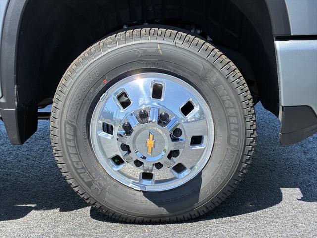 2026 Chevrolet Silverado 3500HD Crew Cab, Long Bed, High Country Dual Rear Wheel, RWD