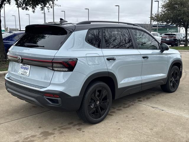 2026 Volkswagen Taos SE Black