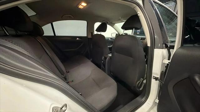 2014 Volkswagen Jetta 2.0L S