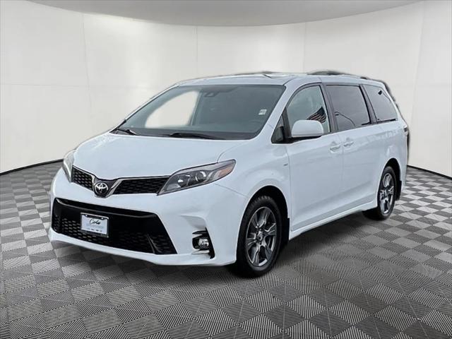 2019 Toyota Sienna SE 7 Passenger