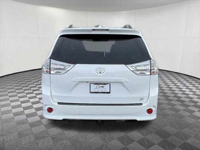 2019 Toyota Sienna SE 7 Passenger