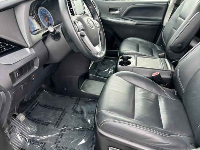 2019 Toyota Sienna SE 7 Passenger