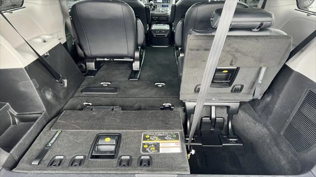 2019 Toyota Sienna SE 7 Passenger
