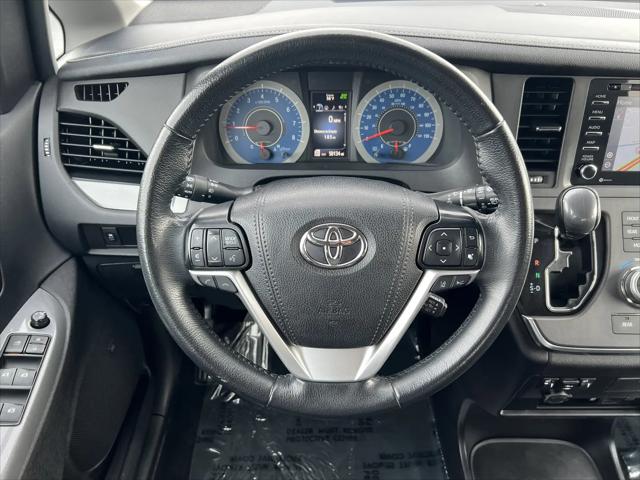 2019 Toyota Sienna SE 7 Passenger
