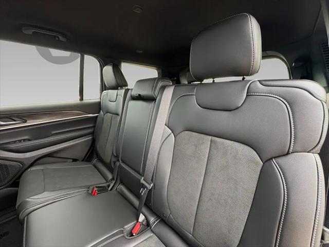 2026 Jeep Grand Cherokee L Altitude 4x2