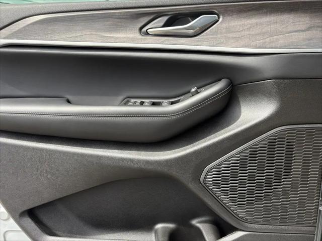 2026 Jeep Grand Cherokee L Altitude 4x2