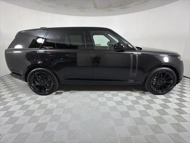2026 Land Rover Range Rover P530 SE 7 Seat