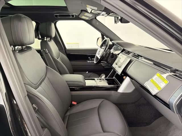 2026 Land Rover Range Rover P530 SE 7 Seat