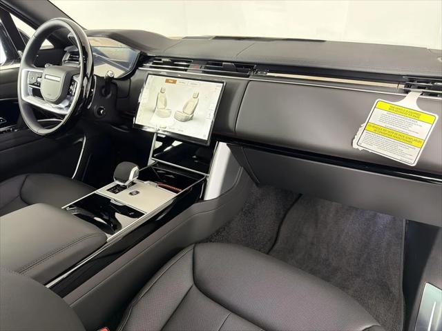 2026 Land Rover Range Rover P530 SE 7 Seat