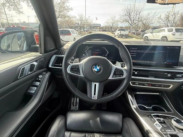2025 BMW X7 M60i