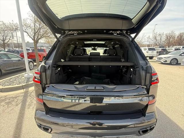 2025 BMW X7 M60i