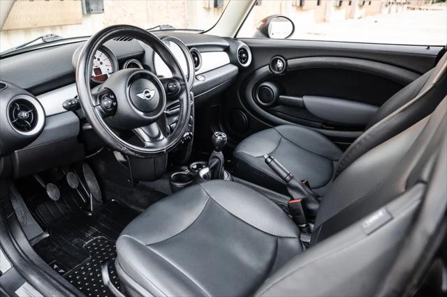 2011 MINI Cooper Cooper