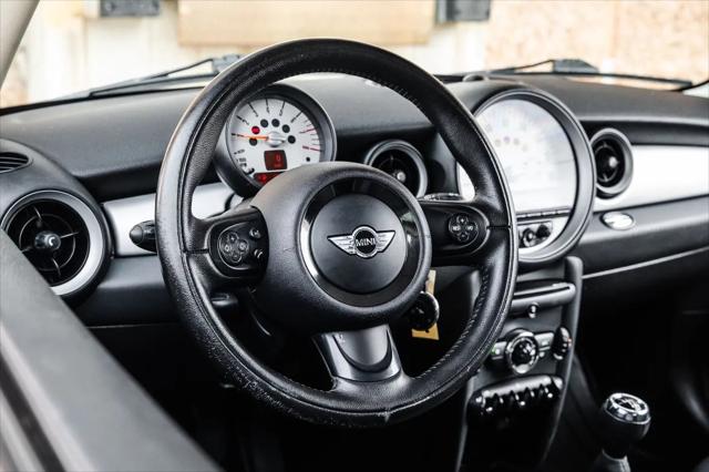 2011 MINI Cooper Cooper
