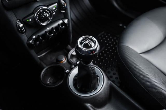 2011 MINI Cooper Cooper