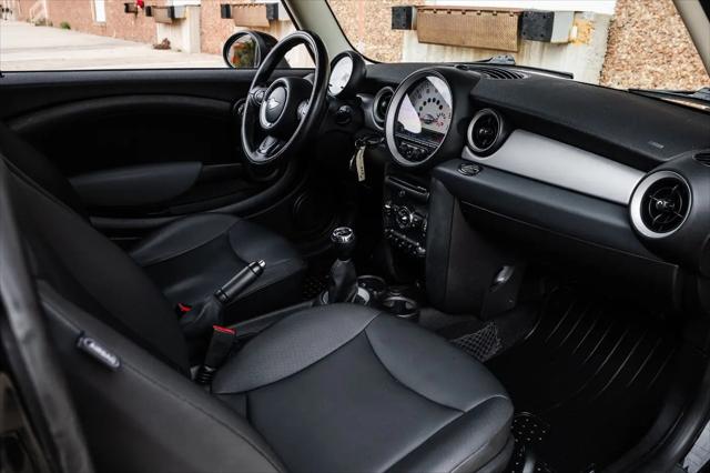 2011 MINI Cooper Cooper