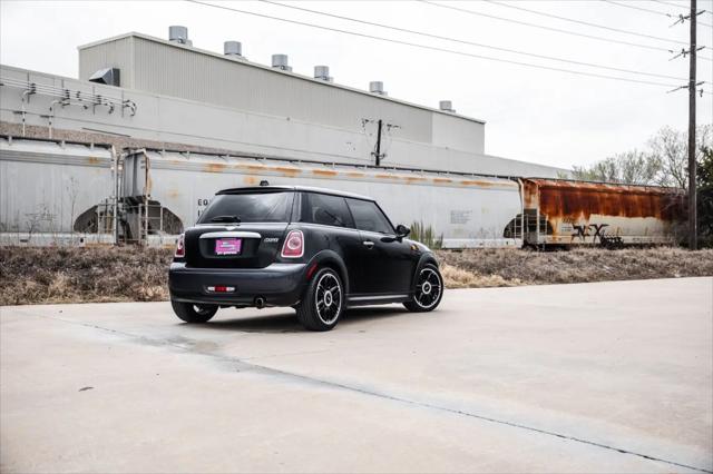 2011 MINI Cooper Cooper