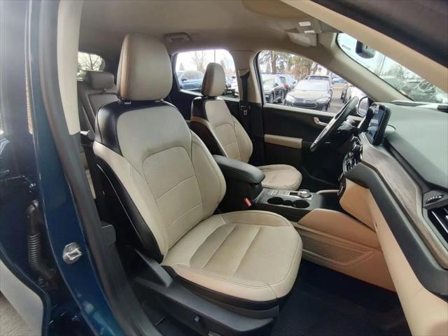 2020 Ford Escape Titanium