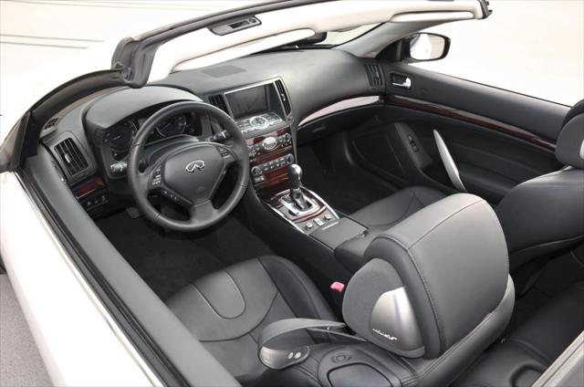 2012 INFINITI G37 Base w/ Premium & Navigation Package