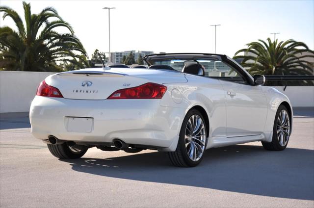 2012 INFINITI G37 Base w/ Premium & Navigation Package