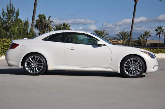 2012 INFINITI G37 Base w/ Premium & Navigation Package