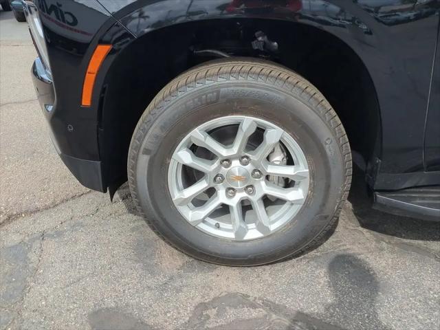 2026 Chevrolet Suburban LS, 4WD