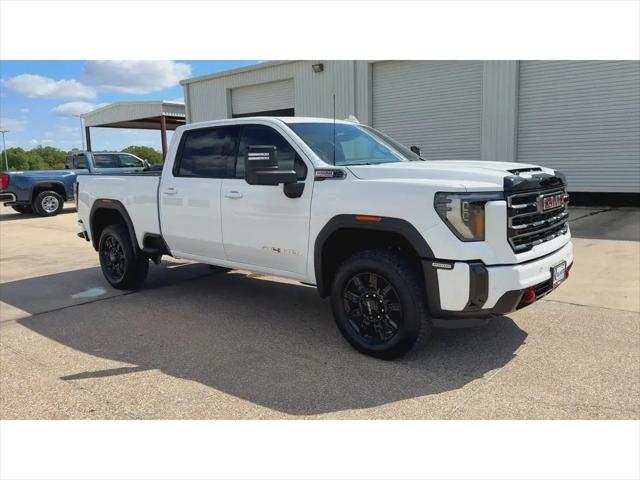 2025 GMC Sierra 2500HD 4WD Crew Cab Standard Bed AT4