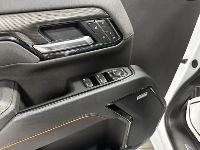 2025 GMC Sierra 2500HD 4WD Crew Cab Standard Bed AT4