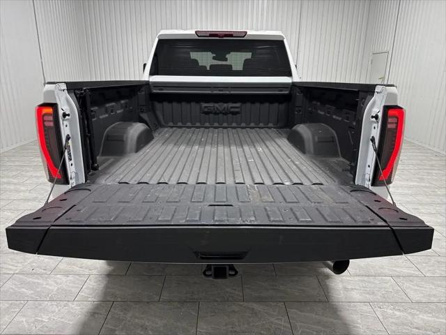 2025 GMC Sierra 2500HD 4WD Crew Cab Standard Bed AT4
