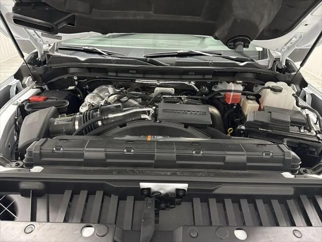 2025 GMC Sierra 2500HD 4WD Crew Cab Standard Bed AT4