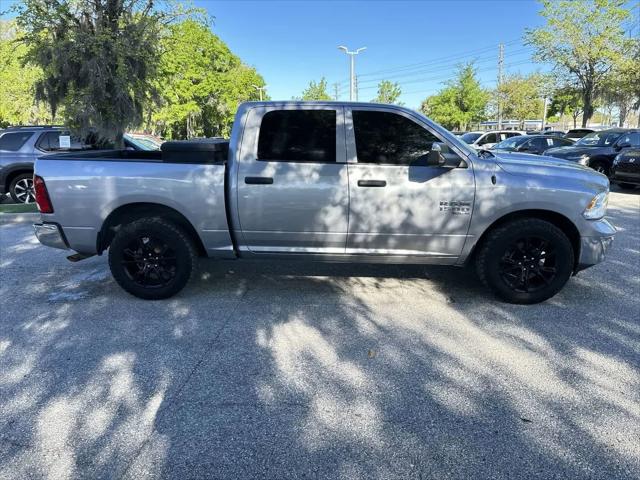2022 Ram 1500 Classic SLT Crew Cab 4x2 5'7" Box